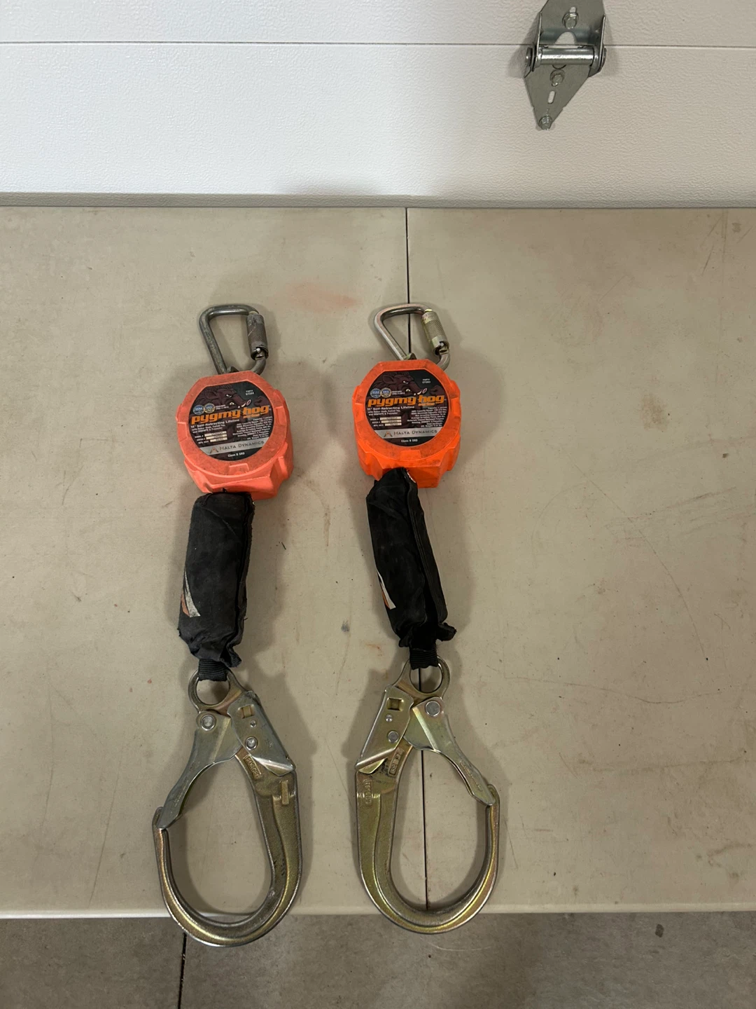 Malta Dynamics Pygmy Hog 11' Self-Retracting Lifeline Set - photo 2