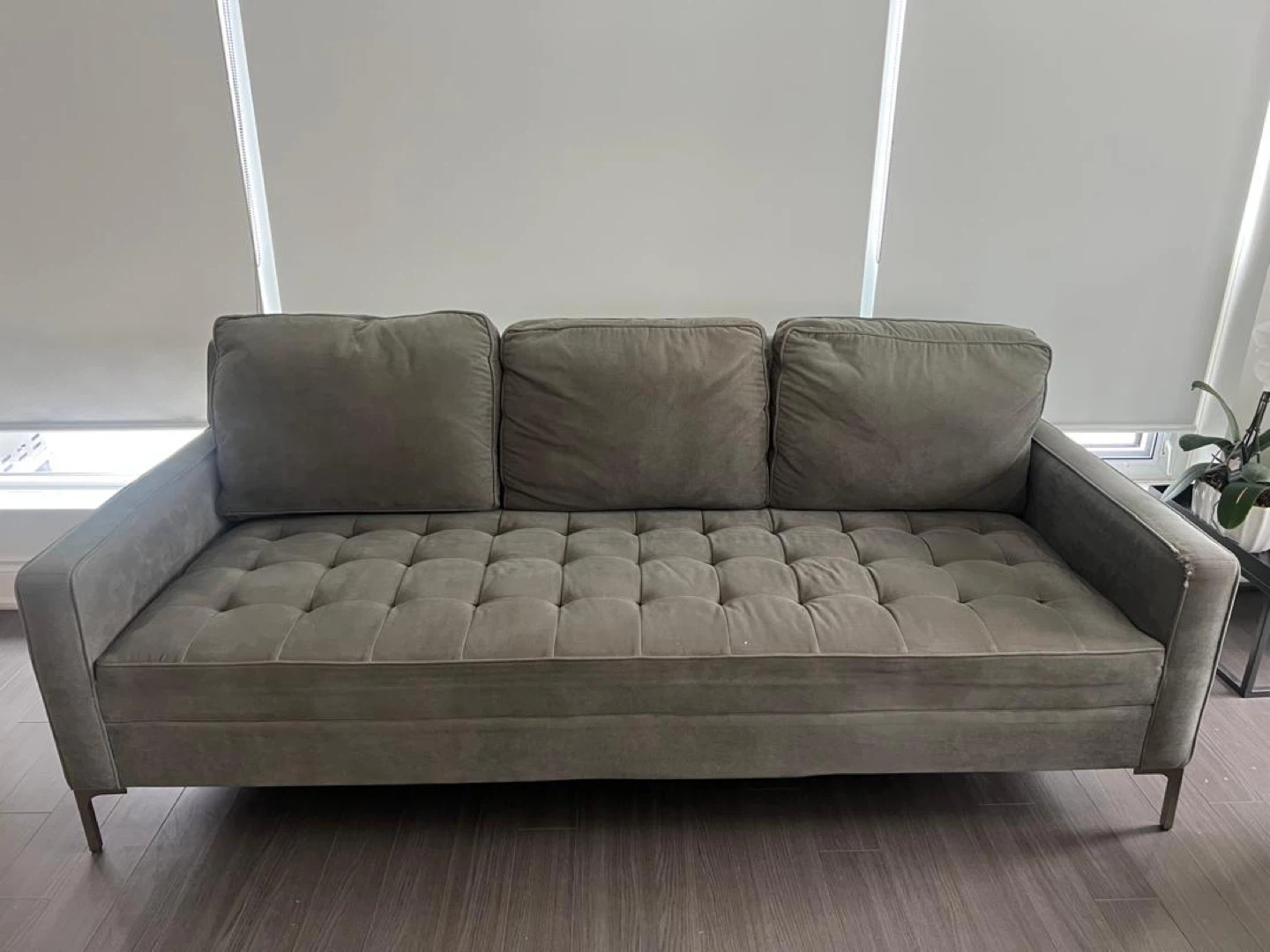 Grey Tufted Sofa - photo 3