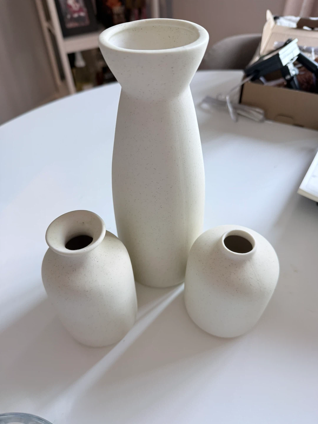 Small-Set of 3 White Speckled Ceramic Vases