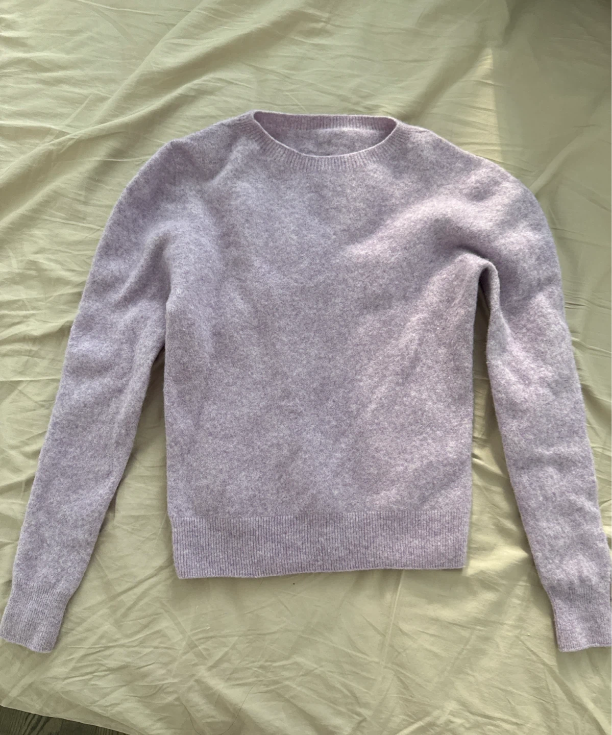 100% wool Lilac Crew Neck Sweater