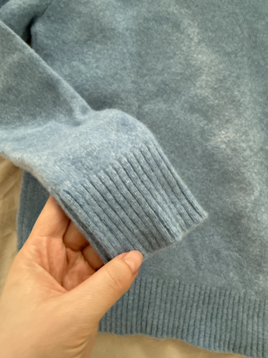 100% wool Uniqlo Light Blue Crewneck Sweater - Size M - photo 3