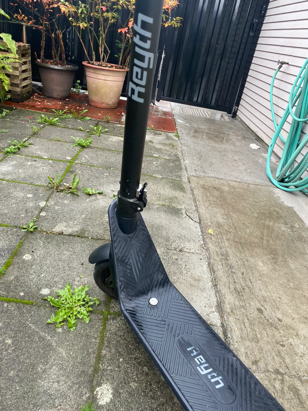 Reyth Electric Scooter - photo 2