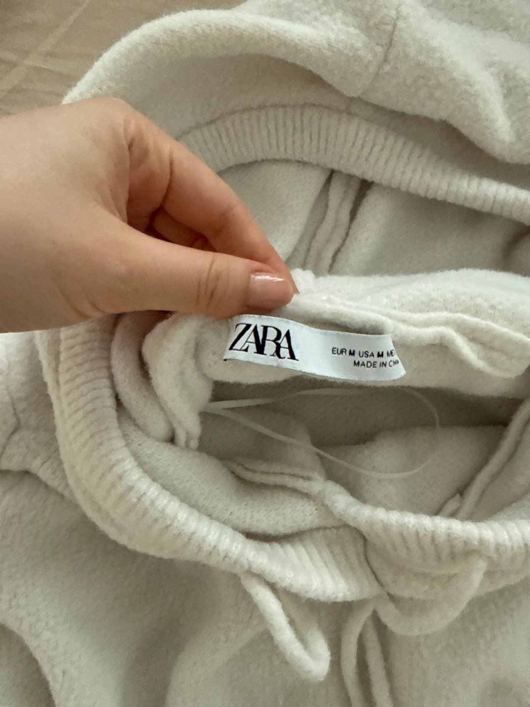 Zara White Cropped Hoodie - Size M - photo 3