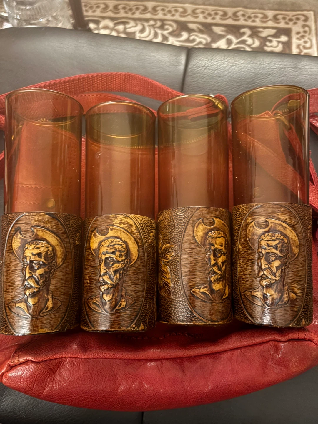 Set of 4 Amber Glass  Glasses w/leather casing 🌱