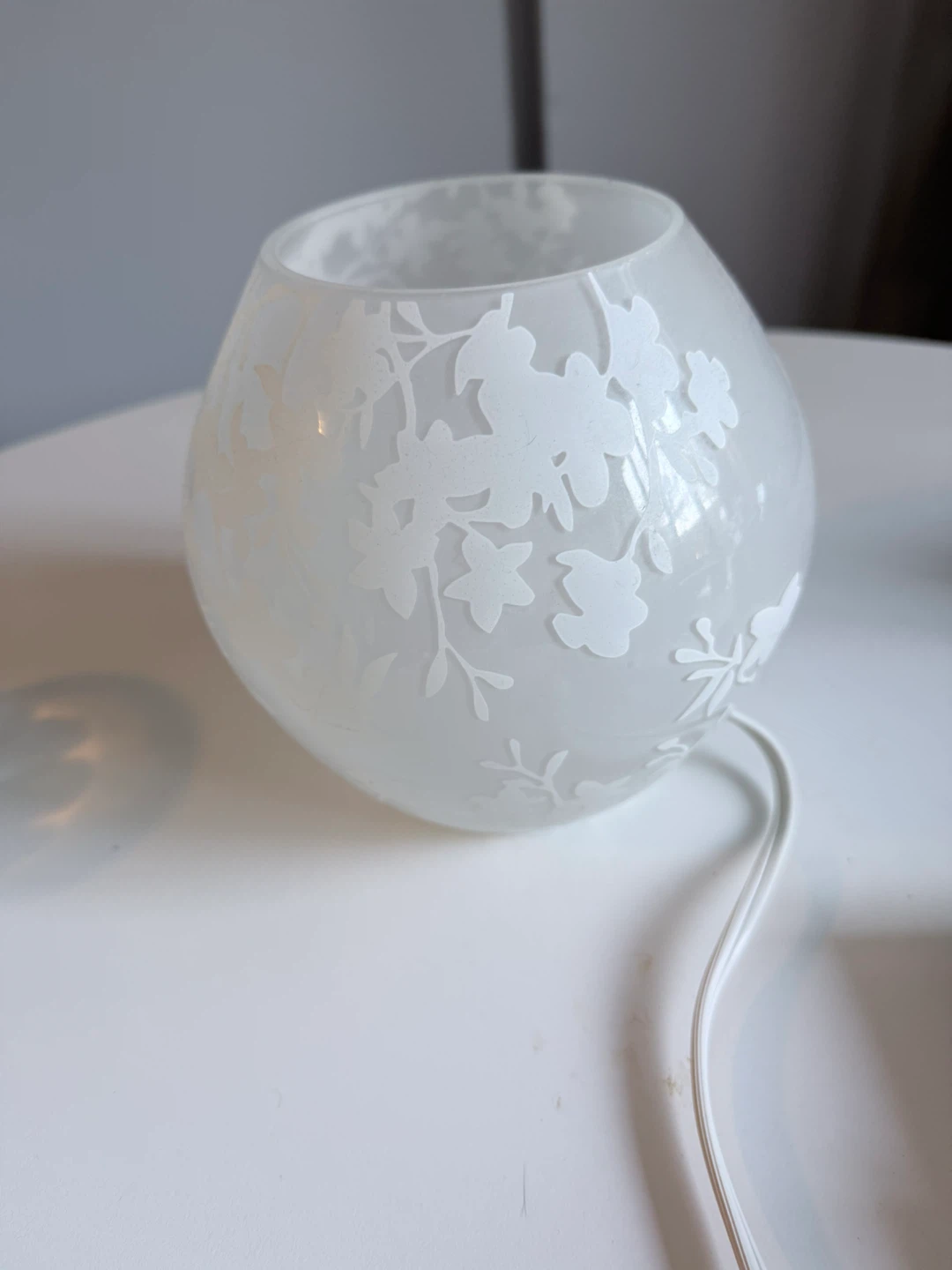 Frosted Glass Accent Lamp with Floral Design