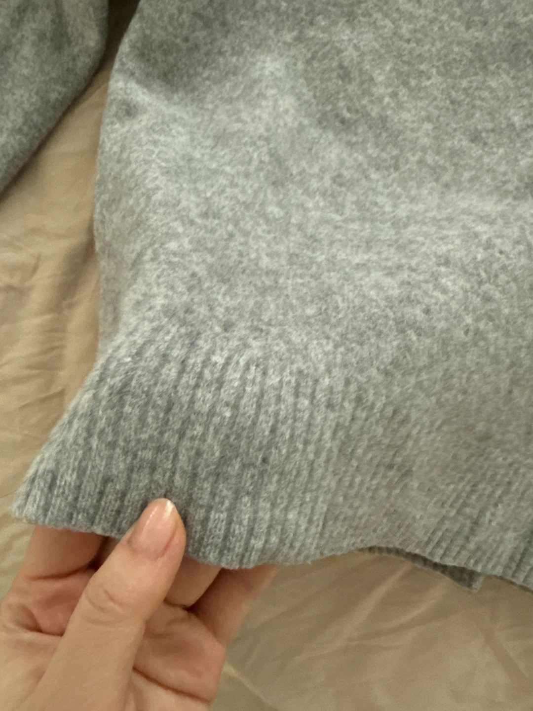 100% Wool Uniqlo Grey Sweater - photo 4
