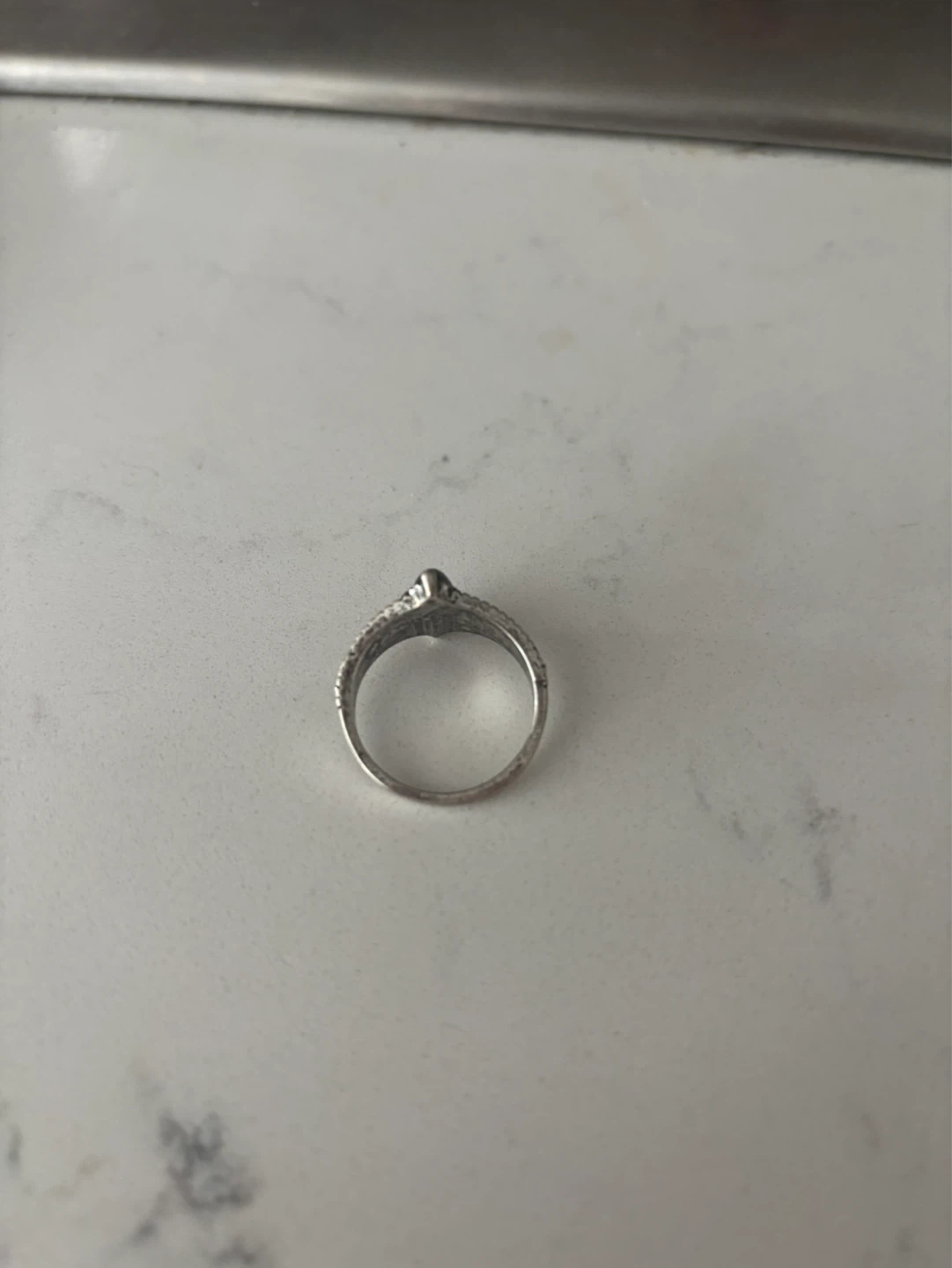 Silver tone marquise black stone ring - photo 3