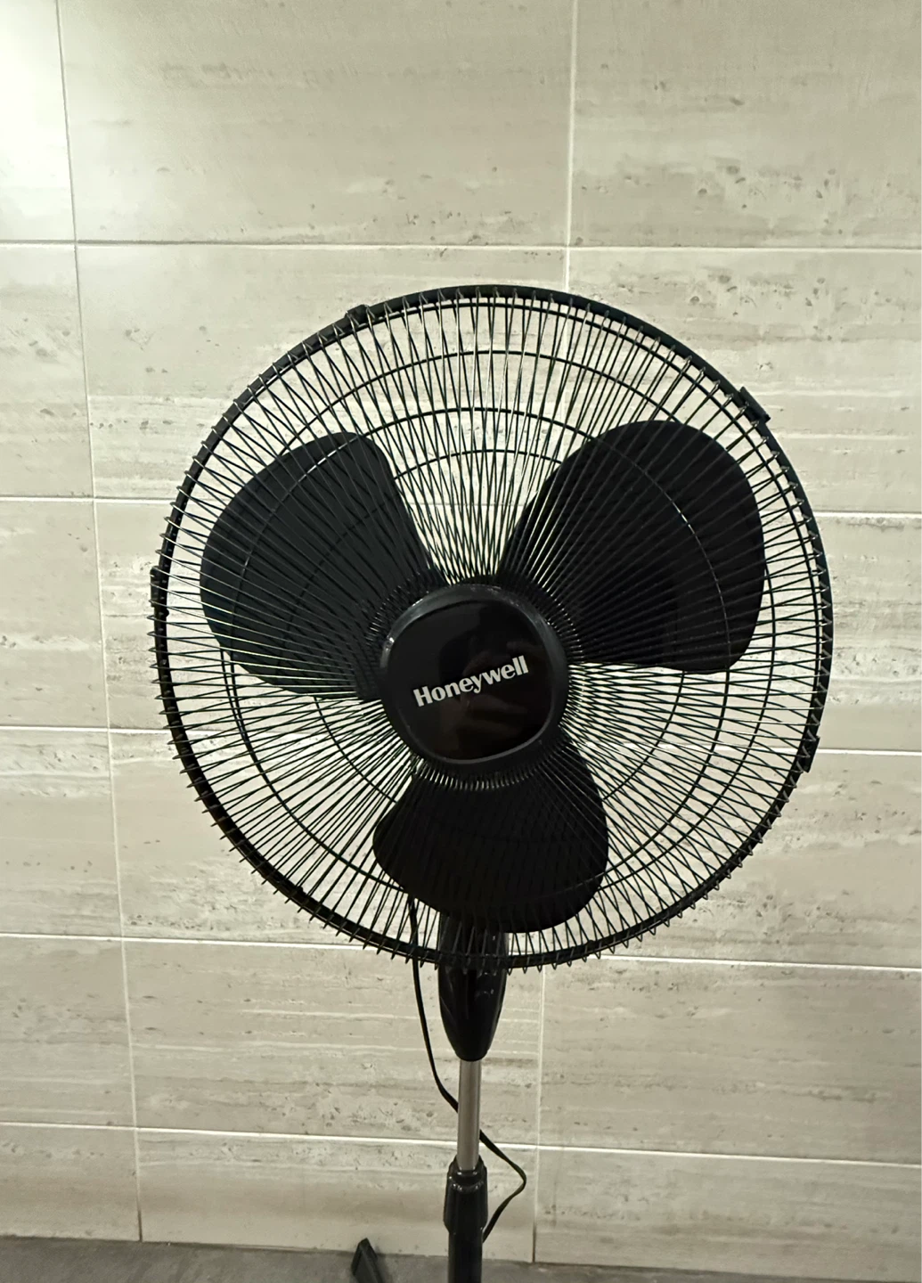 Honeywell Pedestal Fan - Black - photo 2