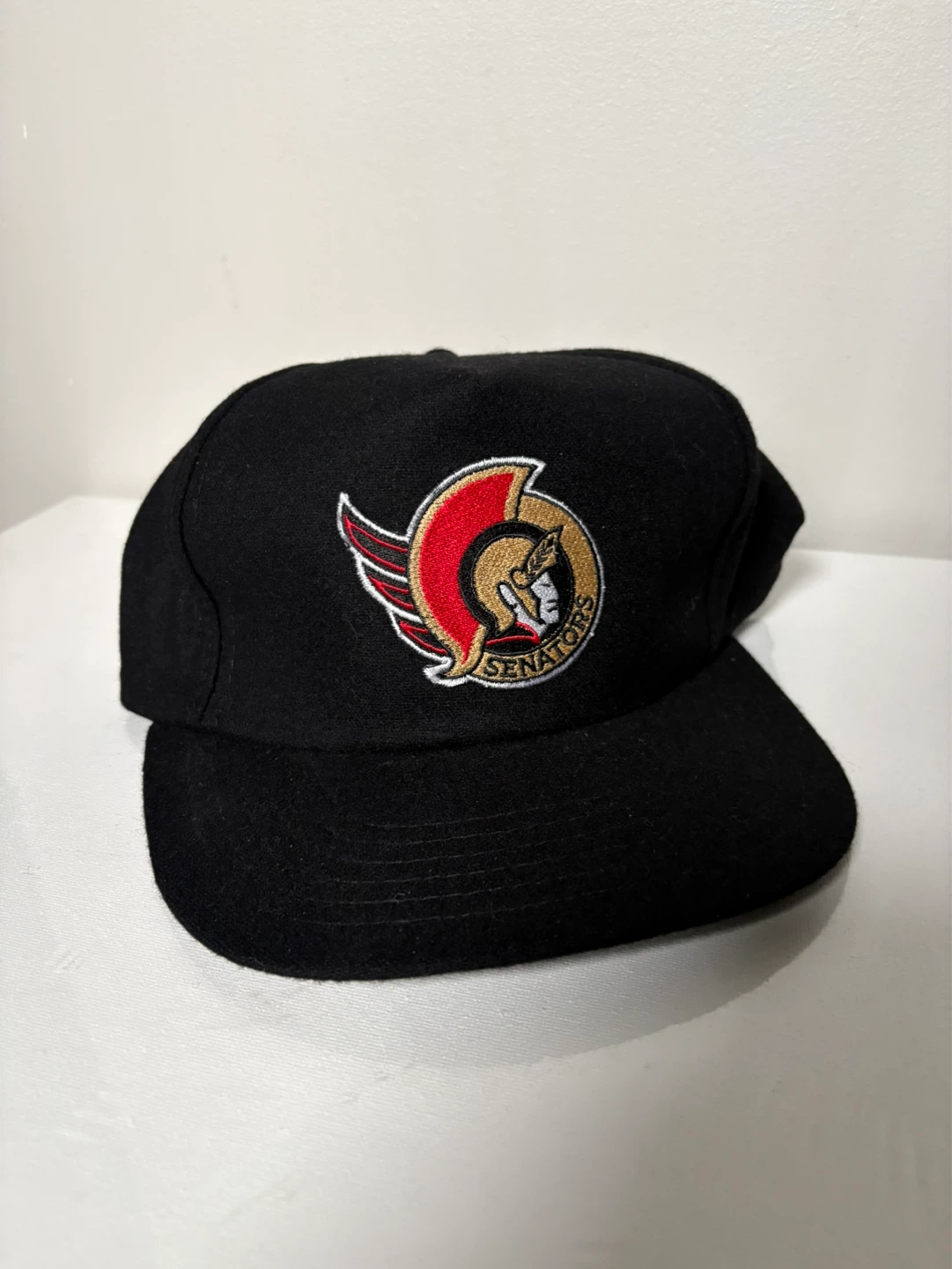 Vintage Ottawa Senators wool snapback hat 90s NHL