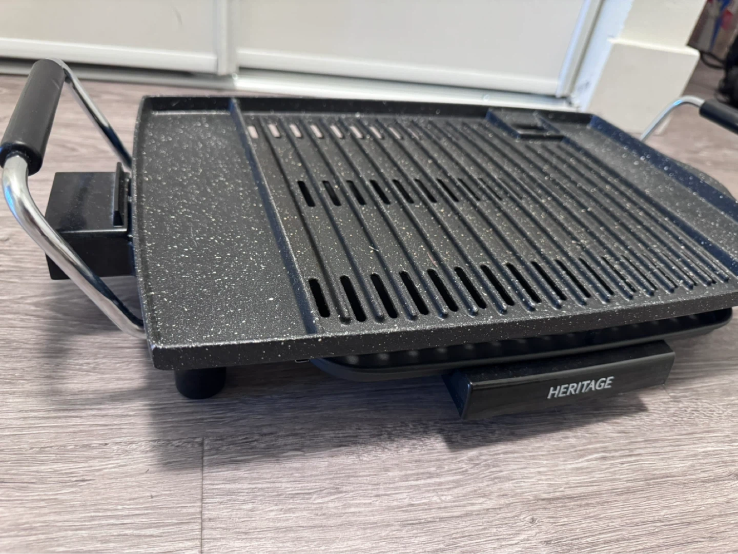 Heritage Electric Grill - photo 3