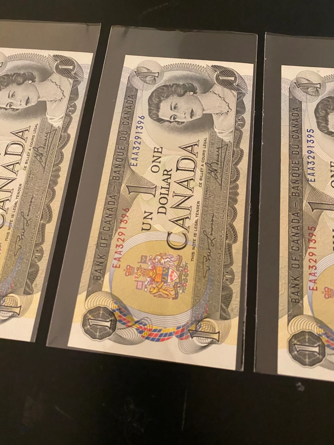 Set of 3 Canada 1 Dollar Bills - photo 3