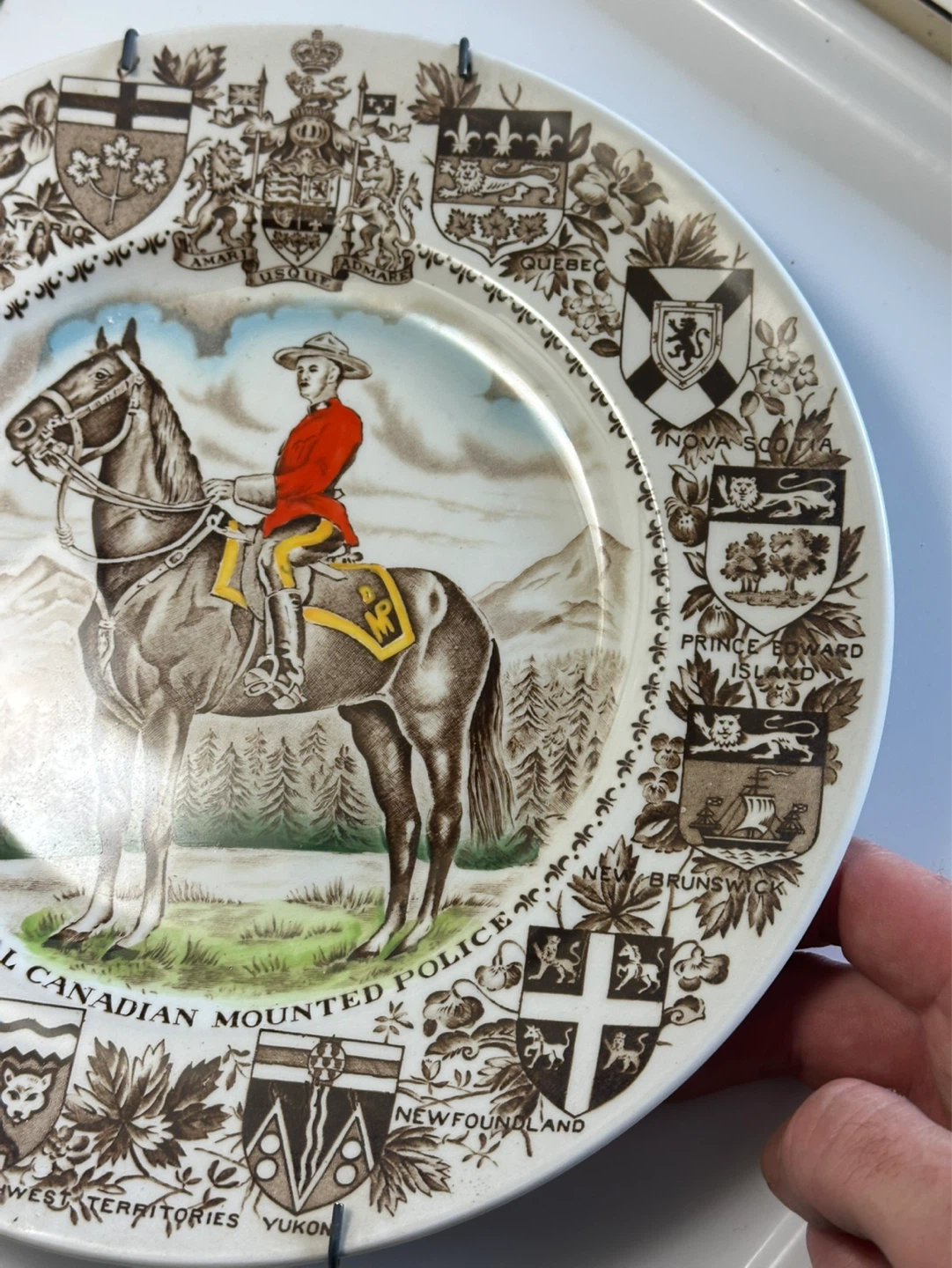 Wood & Sons Royal Canadian Mounted Police 10" - photo 3