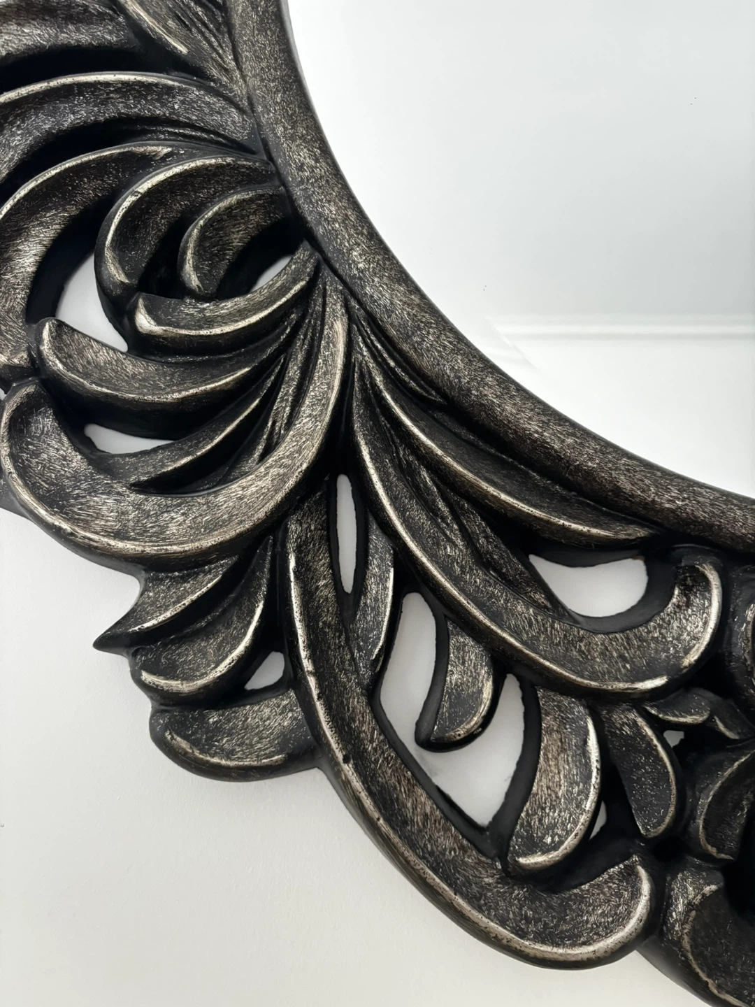 Ornate Black Round Wall Mirror - photo 3
