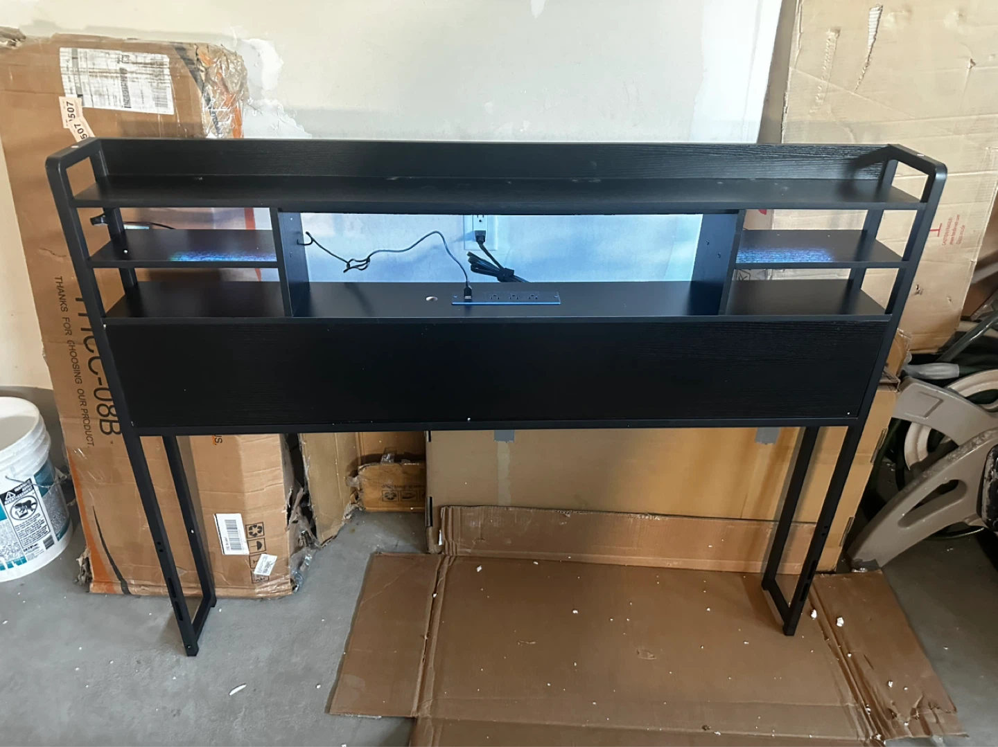 Black Metal and Wood headboard with Built-in Power - photo 4