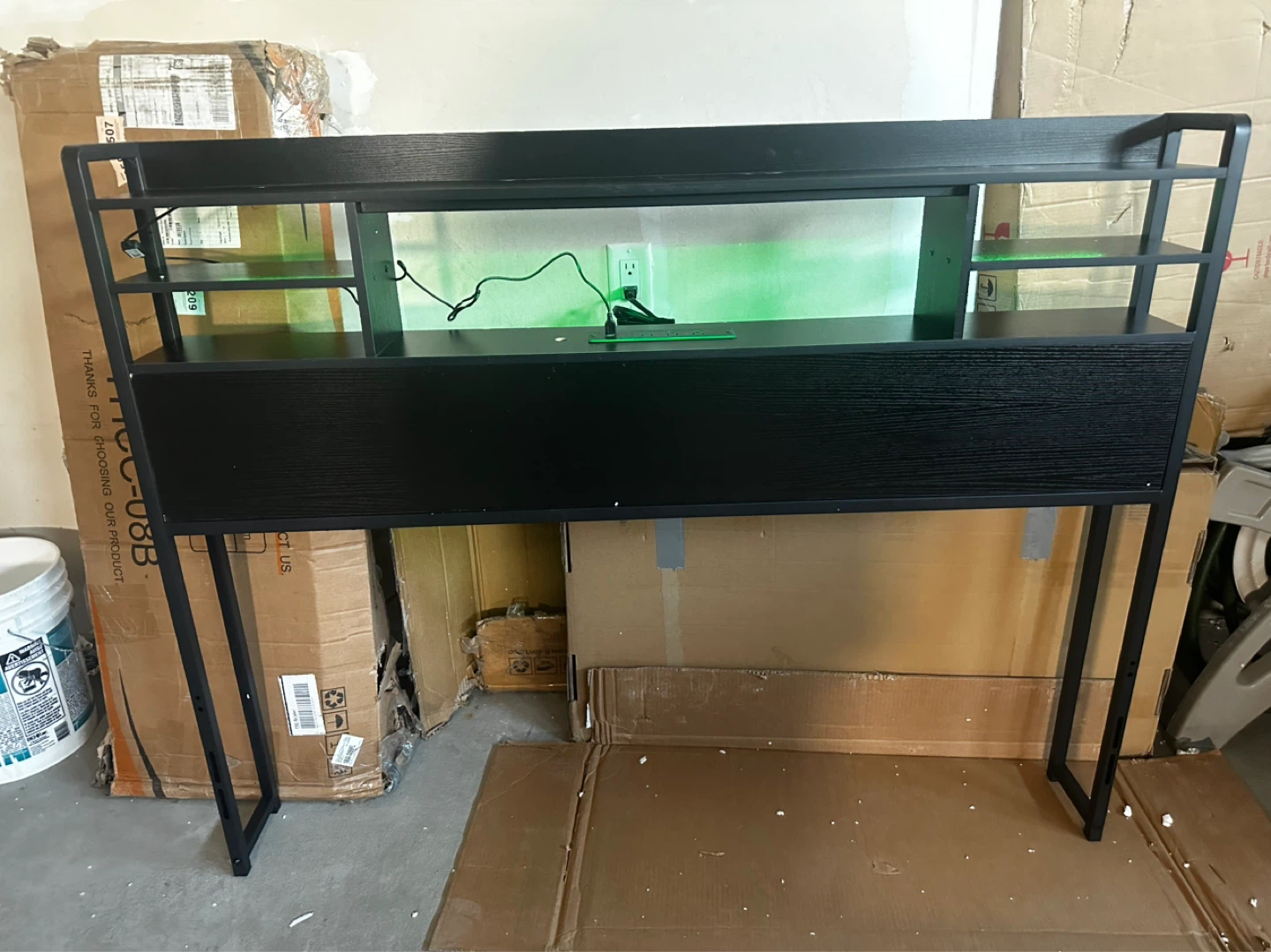 Black Metal and Wood headboard with Built-in Power - photo 5
