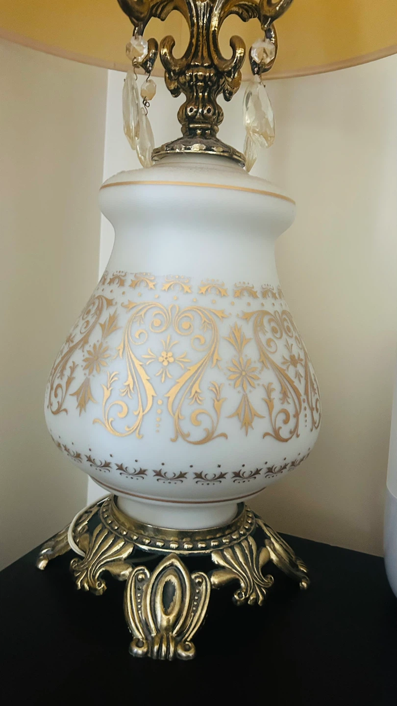 Vintage Table Lamp with Crystal Accents - photo 4