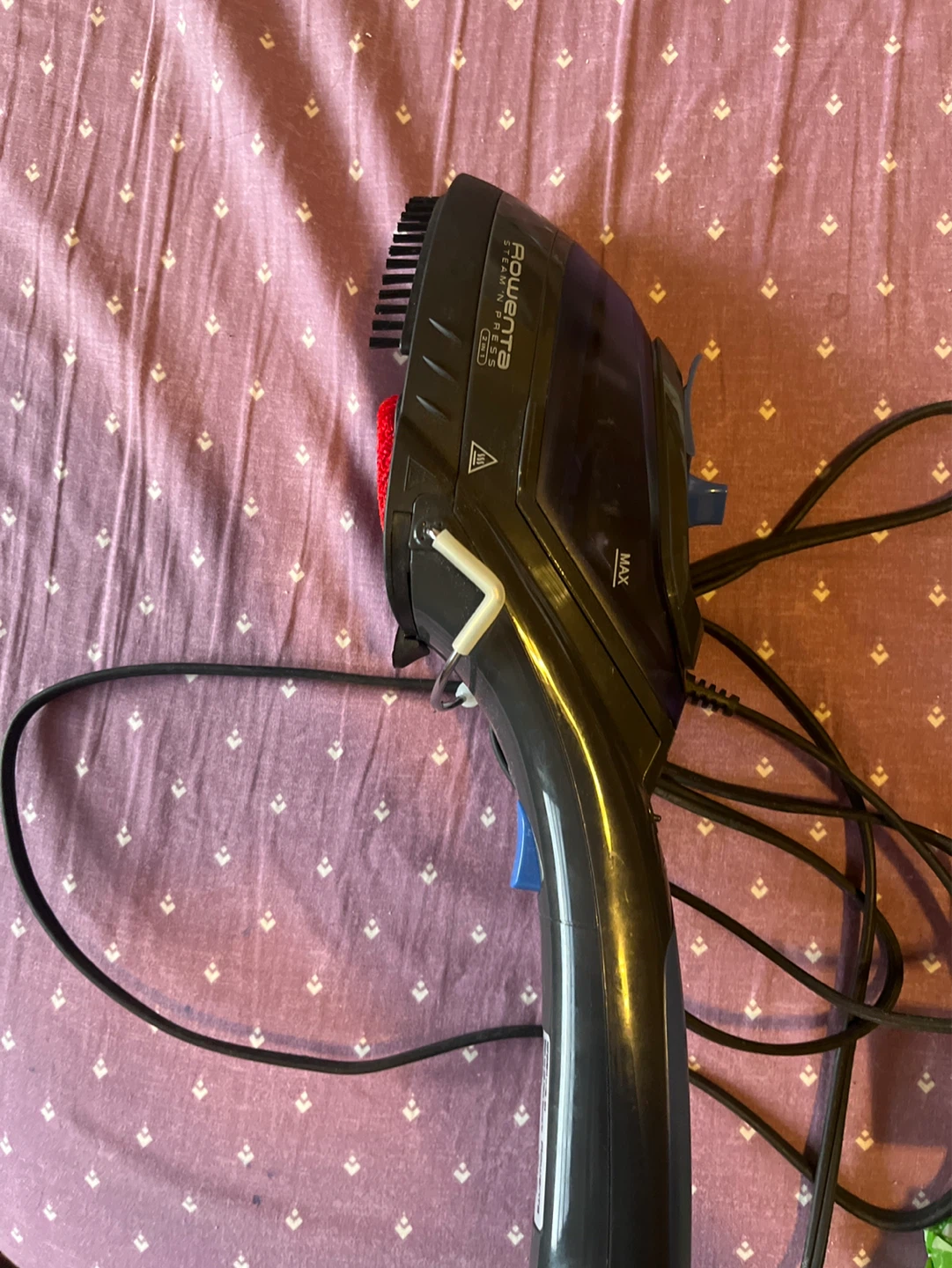 Rowenta Handheld Steamer with Fabric Brush - photo 2
