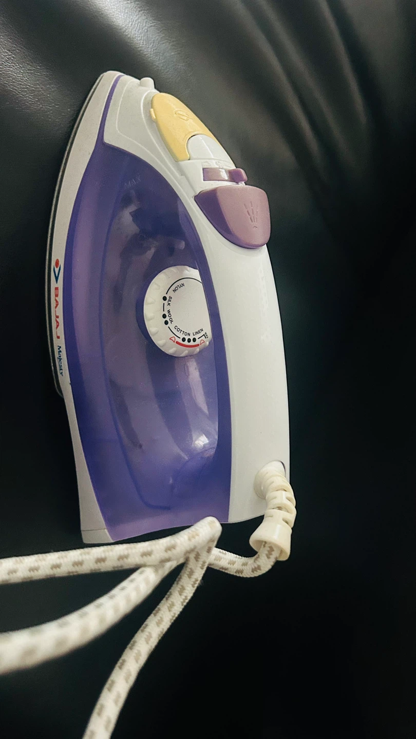 Bajaj Majesty Iron