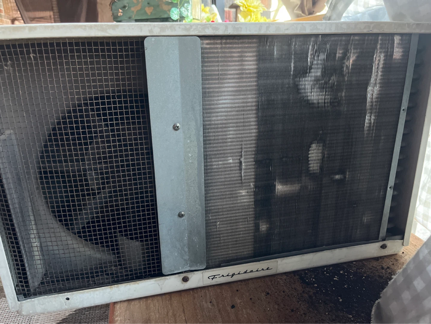 Frigidaire FH08BSN1 Window Air Conditioner - photo 2