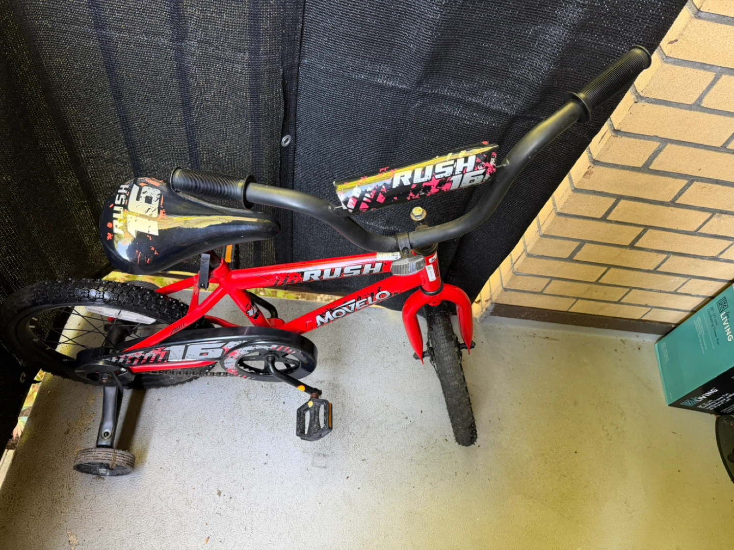 Red Movelo Rush 16" Kids Bike with free helmet