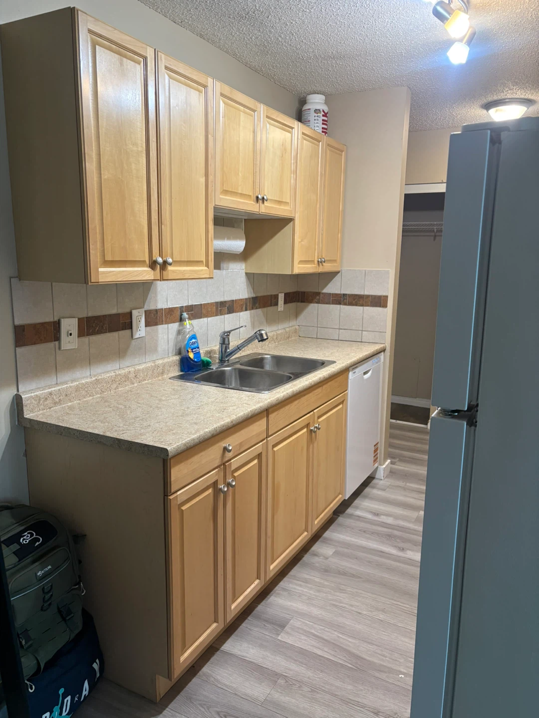 Apartment for Rent - Downtown Edmonton 1Bed - photo 3