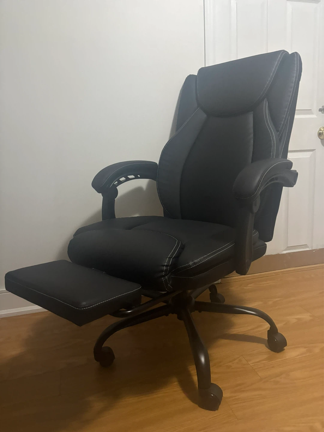 Black Office Chair with Footrest