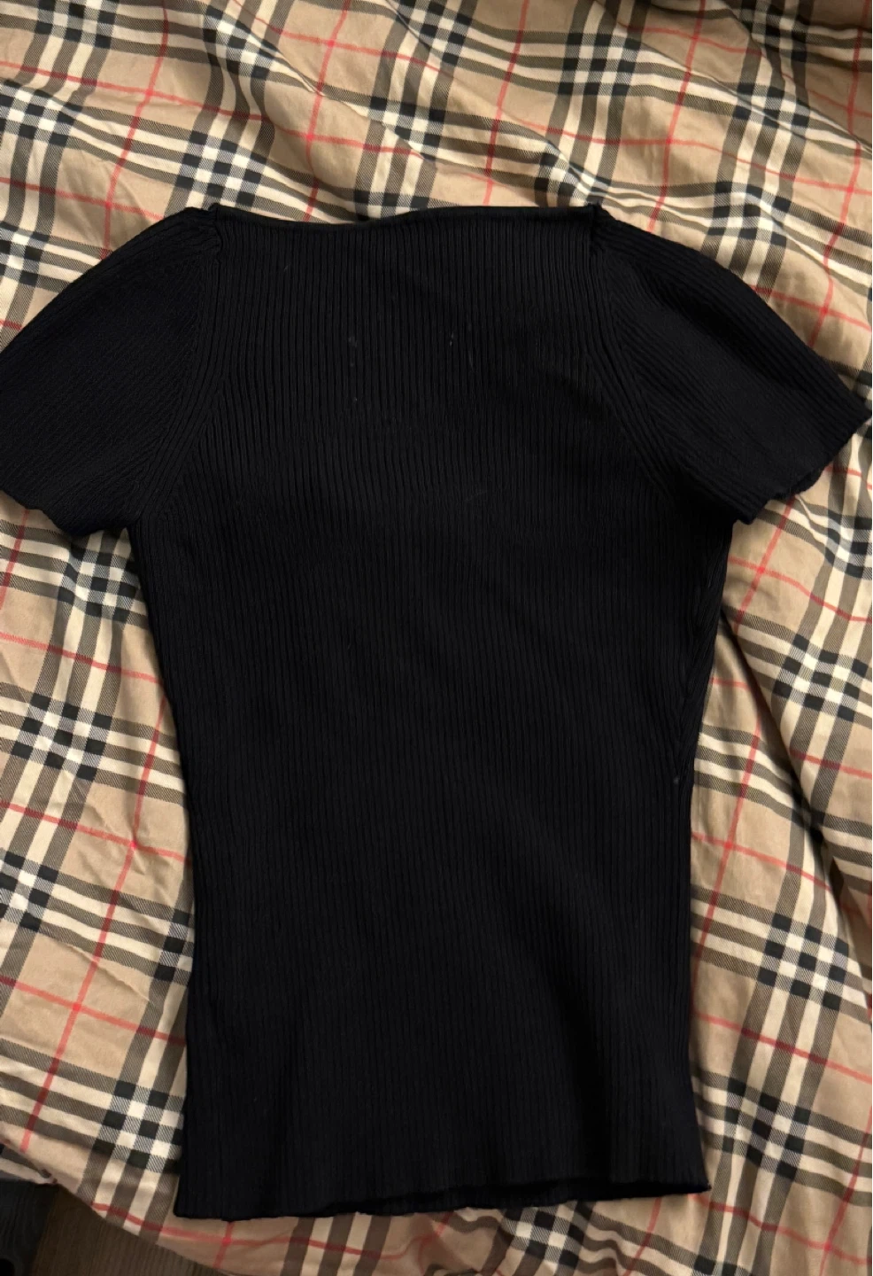 Black ribbed sweetheart neckline top - photo 3