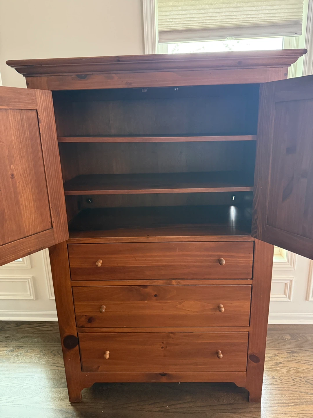Vintage Ethan Allen Early American Shaker Armoire - photo 2