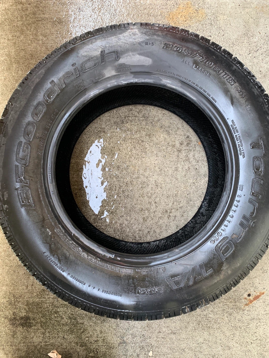 Selling Goodrich single tire 205/70R16