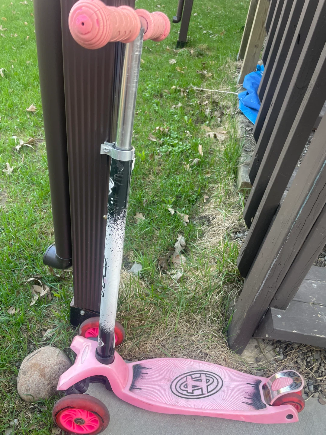 Pink 3-Wheel Scooter - photo 2