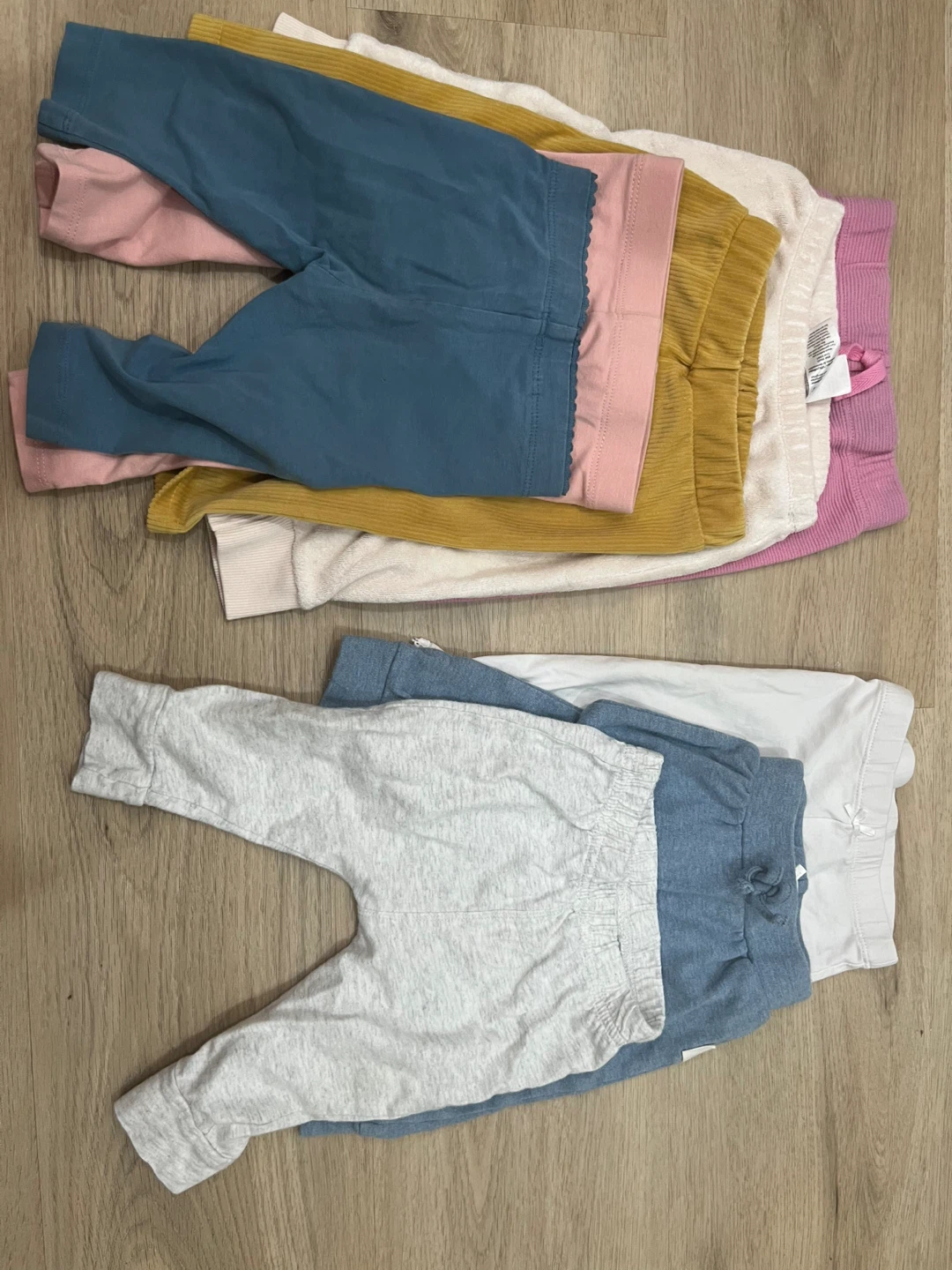 30 pz. Baby Girl Clothing Lot 0-6 - Various Brands - photo 3