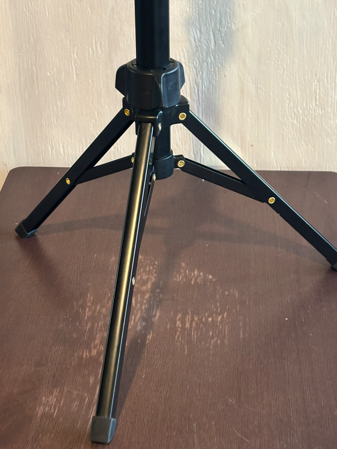 Black Tripod with adjustable Phone Mount - photo 3