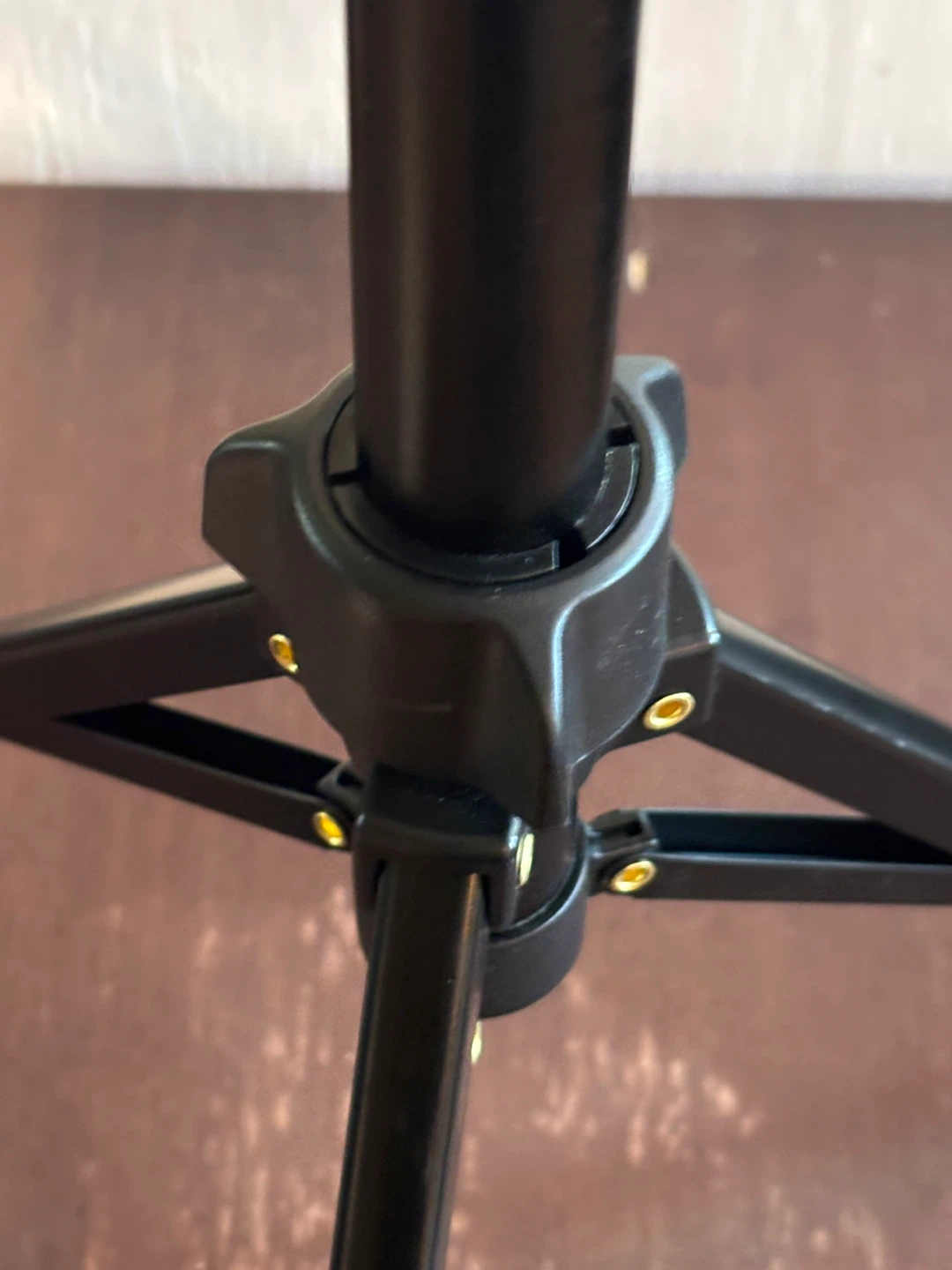 Black Tripod with adjustable Phone Mount - photo 5
