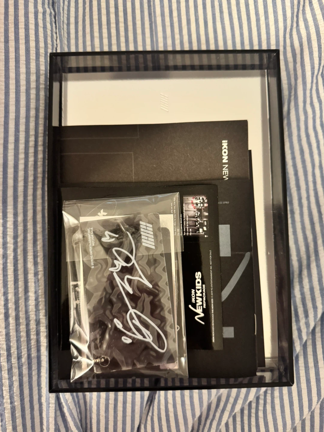iKON [The New Kids] Repackage Album - Black Ver. (2 CDs) - photo 4