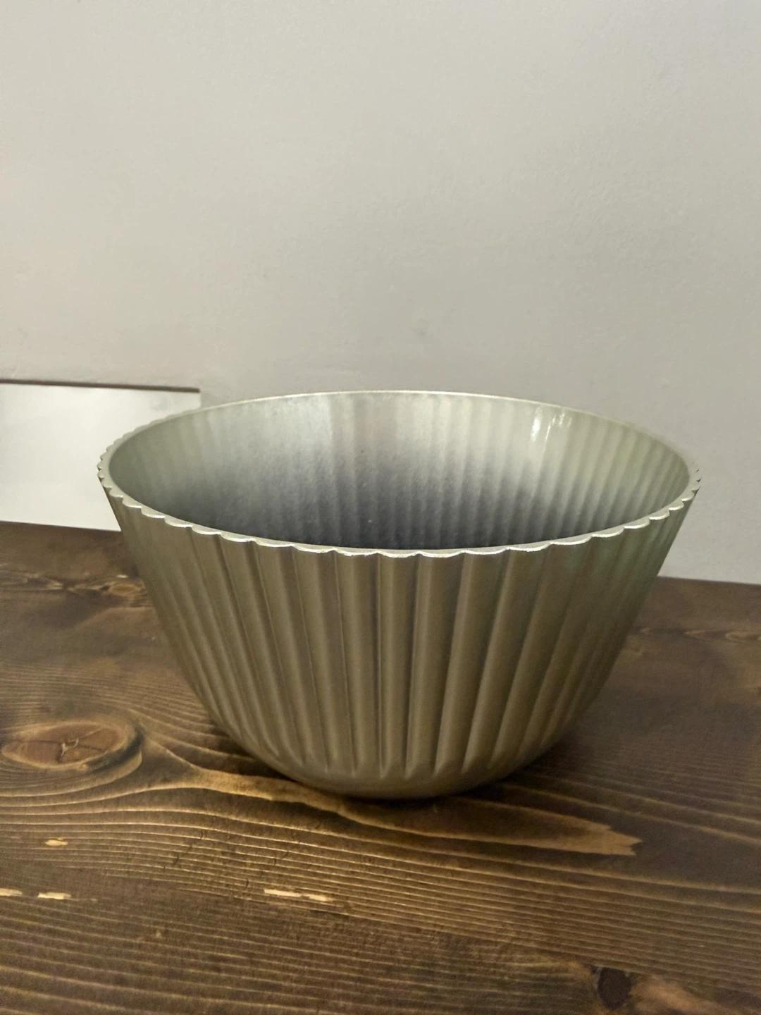 Plastic bowl