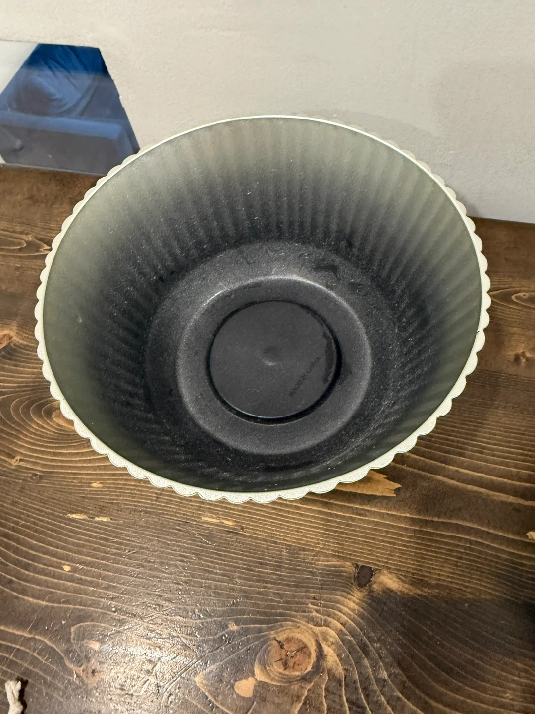 Plastic bowl - photo 2