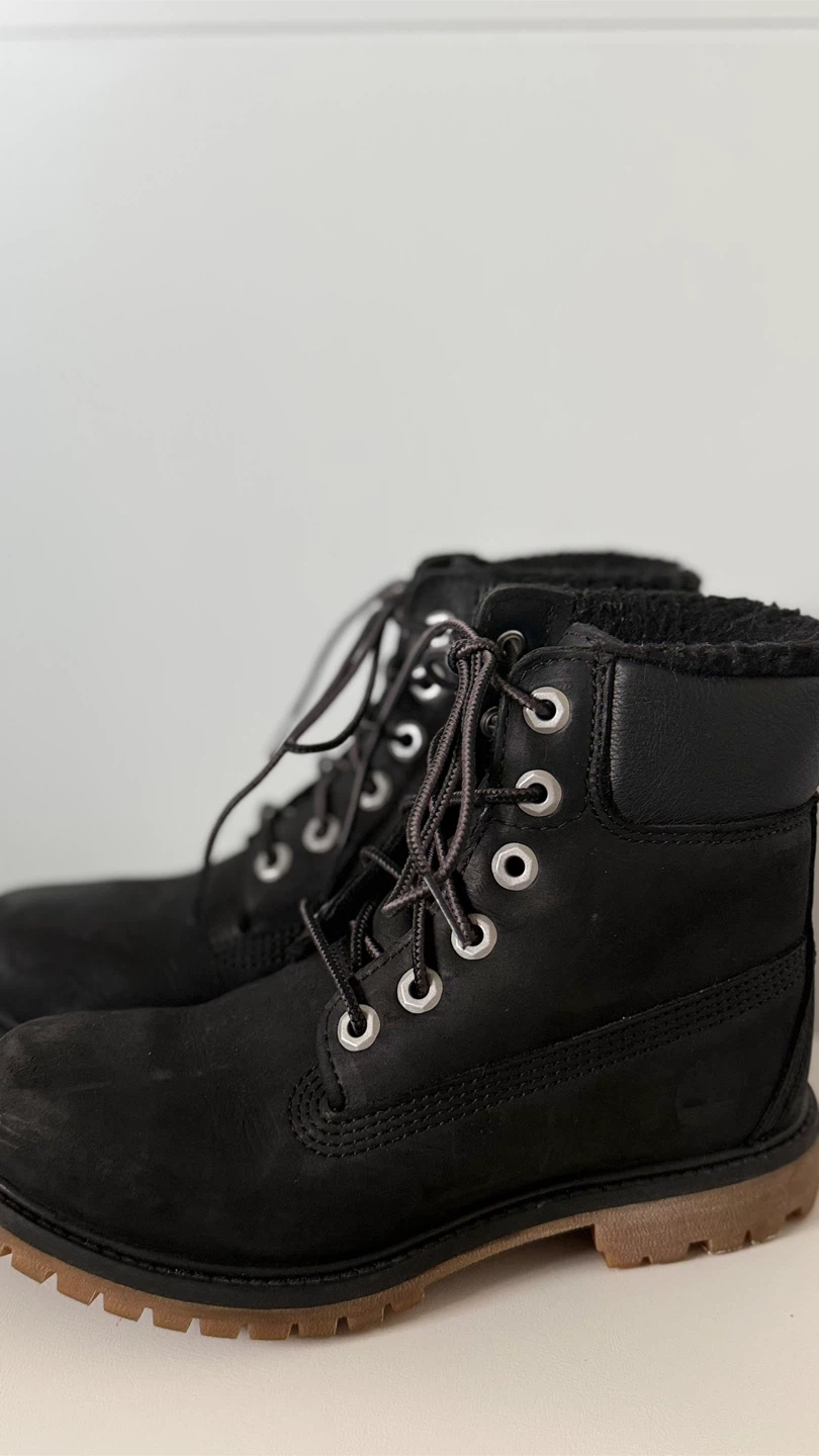 Timberland Black Lace-Up Boots - Size 36 Womens - photo 2