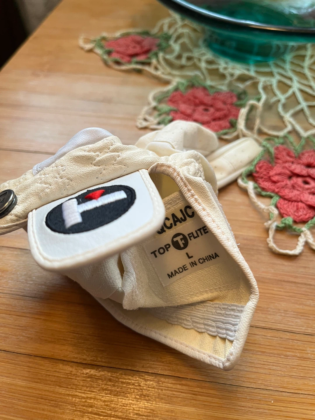 Ladies Left hand golf glove, Large, new condition - photo 2