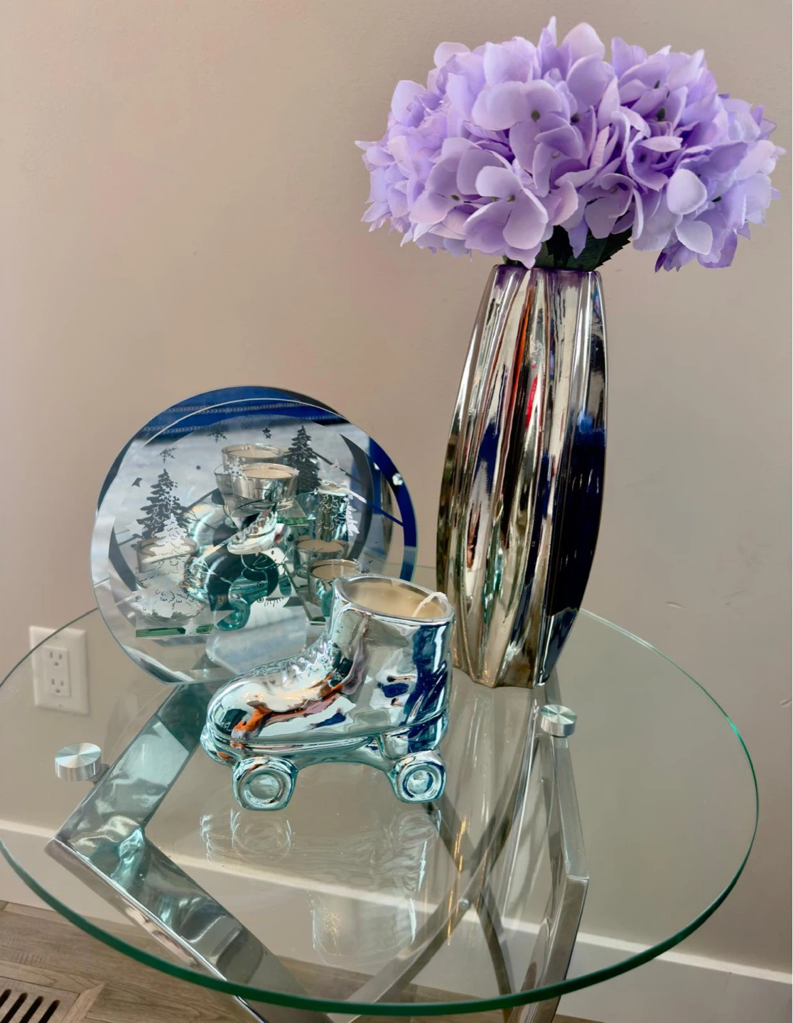 3 decor pieces