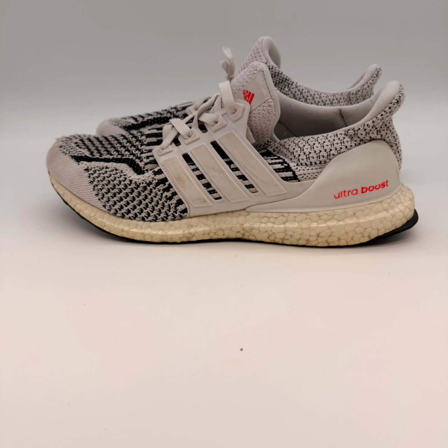 Adidas Ultra Boost DNA White Black Running Shoes Size 9.5 - photo 4