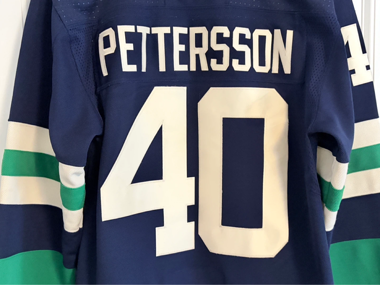 Authentic Adidas Canucks Pettersson Reverse Retro Jersey 44 XS - photo 5