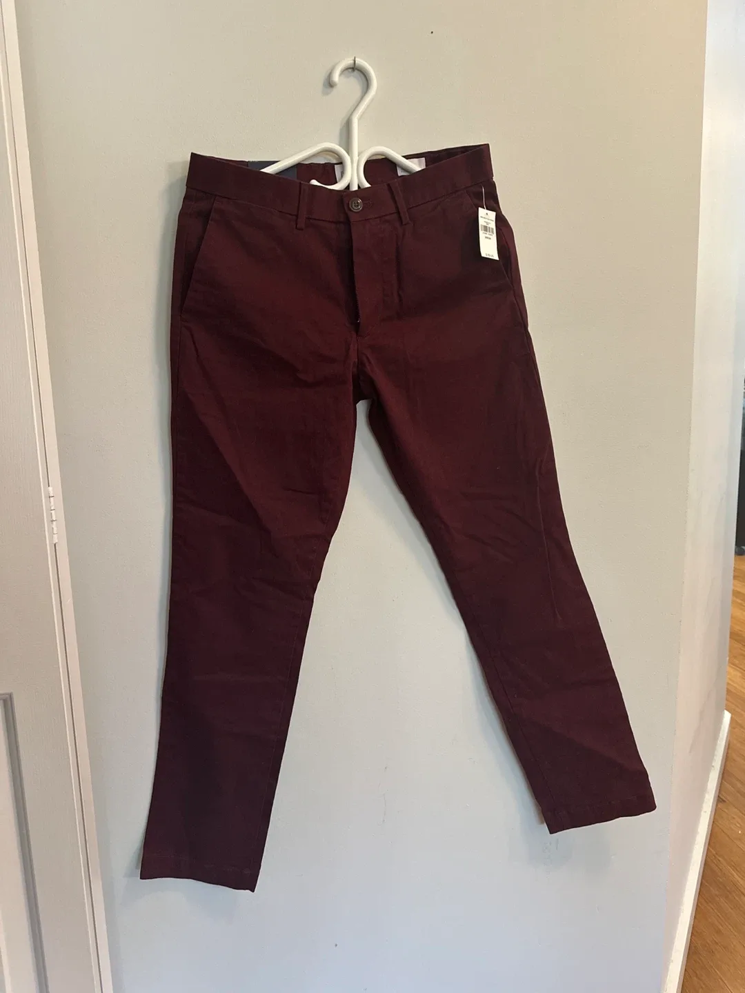 GAP Slim Fit Chinos Burgundy Pants - 29x30