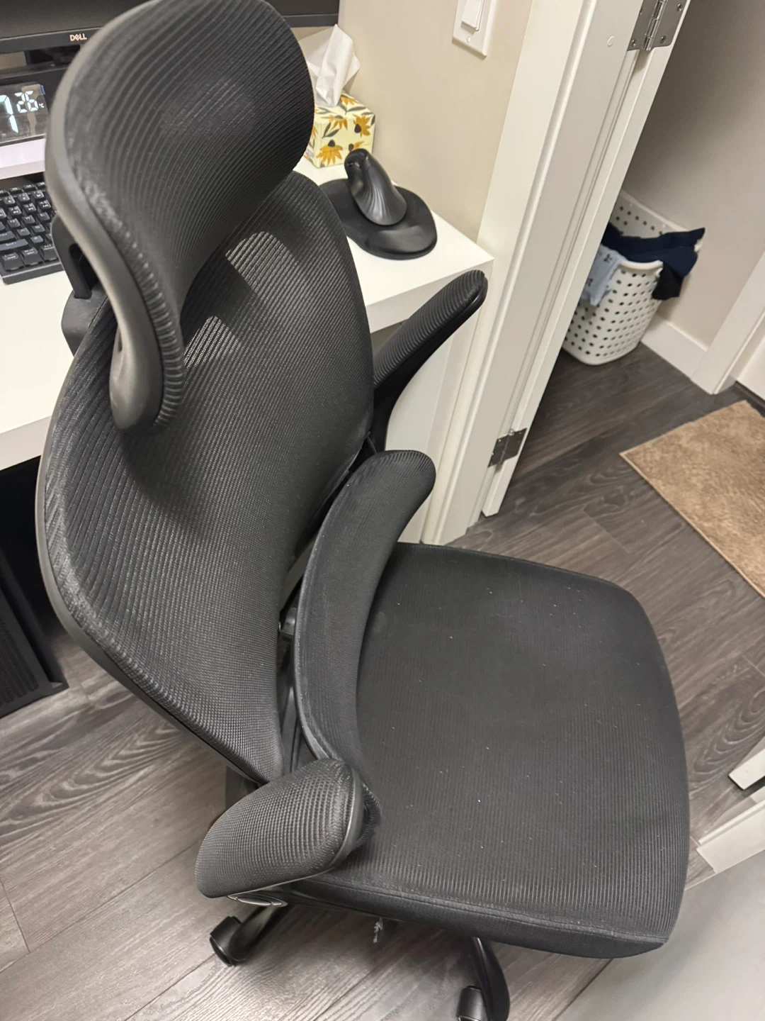 Ergonomic Mesh Office Chair with Headrest - photo 3