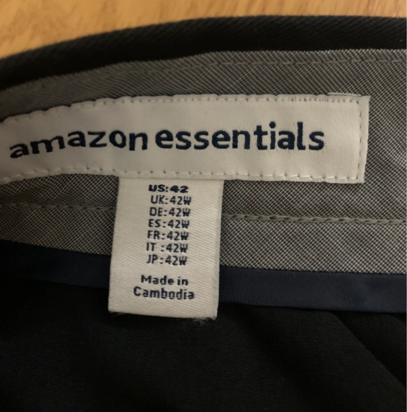 Amazon Essentials Black Shorts Size 42 - photo 2