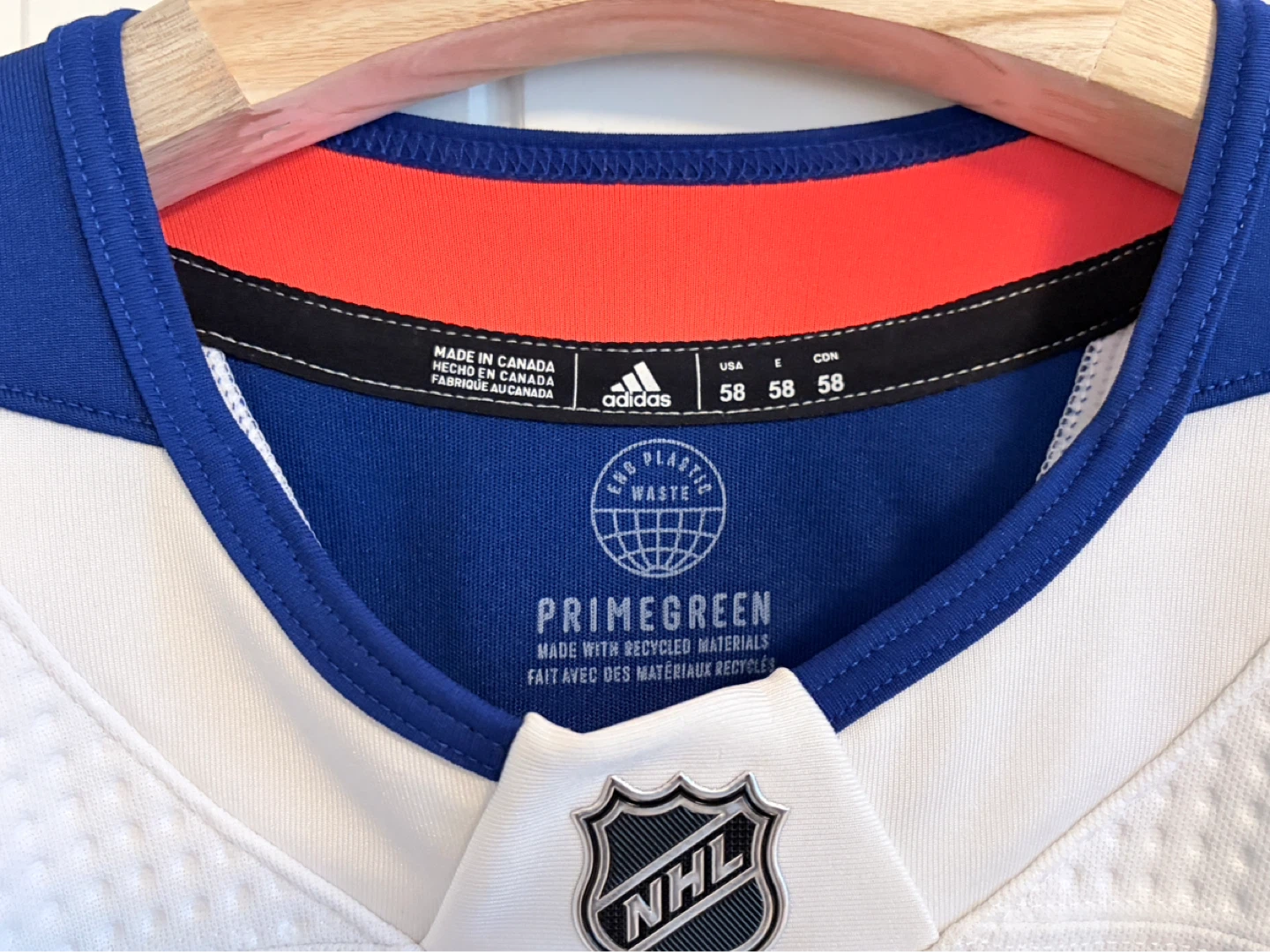 Official Adidas Canucks Höglander Autographed MIC Jersey 58 - photo 3