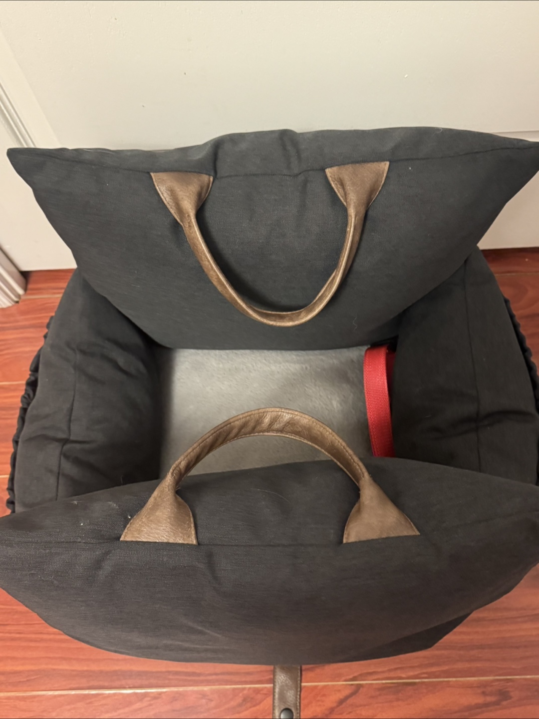 Black Dog Car Seat Booster - photo 2