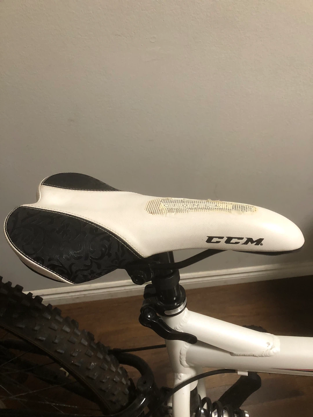 CCM Apex Dual Suspension Mountain Bike - photo 3
