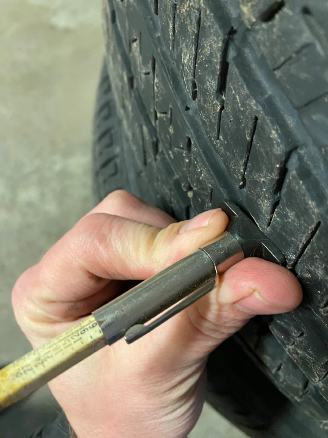 225/50R18 95T M+S Tires (Set of 4) - photo 5