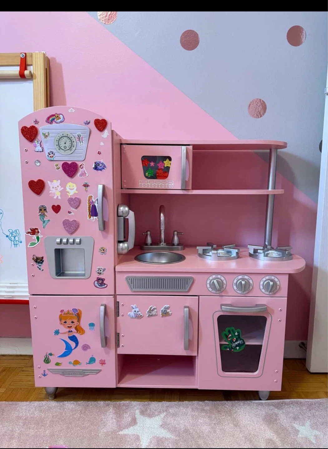 Kids Wooden Play Kitchen + IKEA Easel – Great Condition
