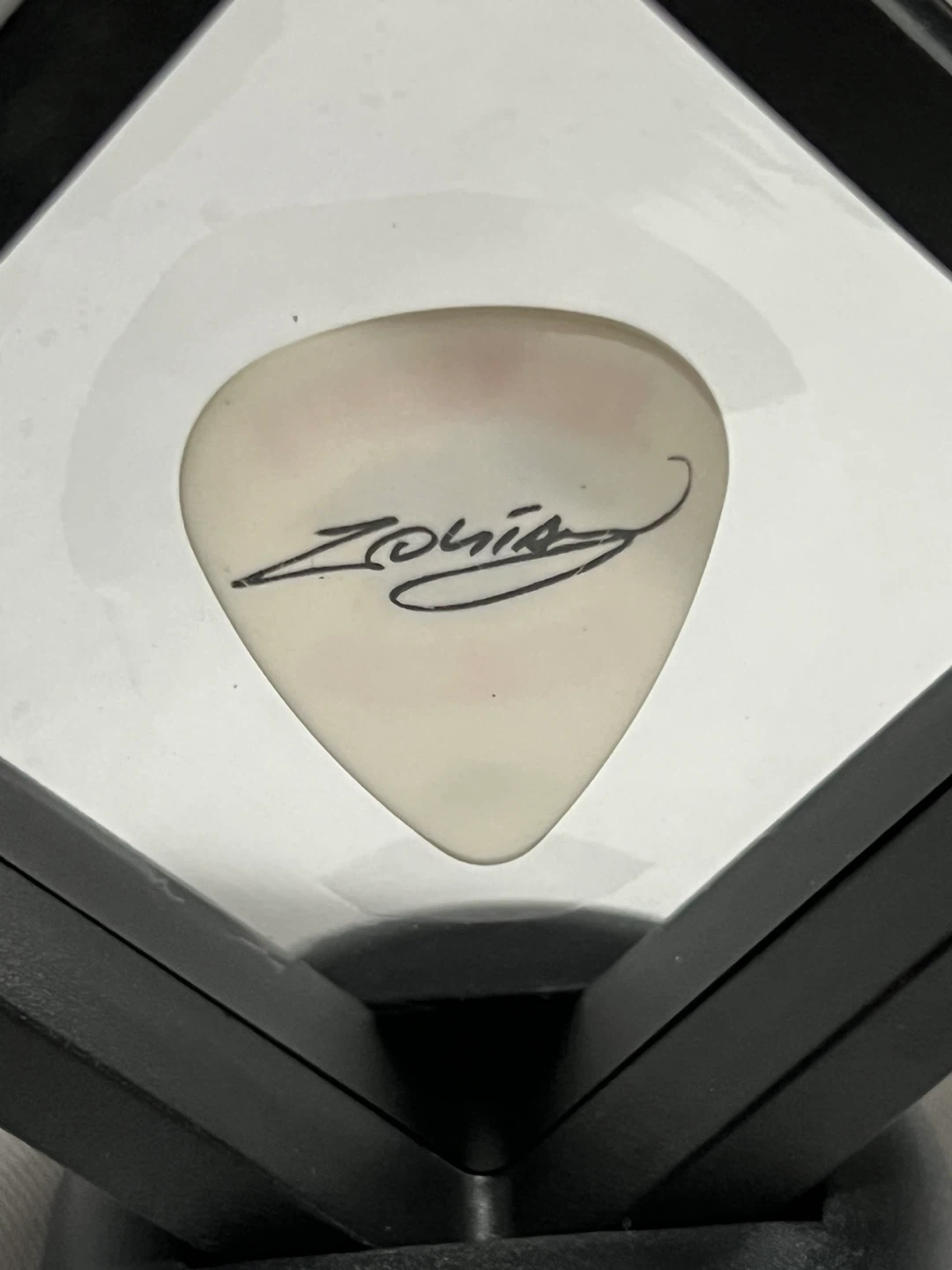 5 Finger Death Punch Guitar Pick in Display Case - photo 3